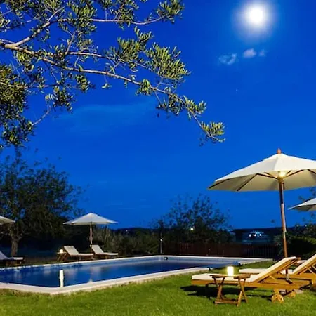 4 Bedrooms Villa With Private Pool Furnished Terrace And Wifi At Islas Baleares 5 Km Away From The Beach 빌라 샌안토니오